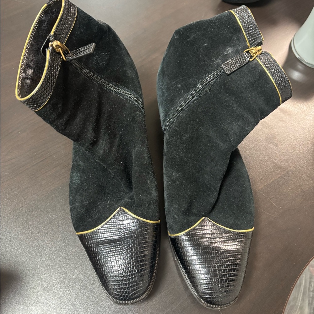 GUCCI Suede Black and Gold Ankle Boots